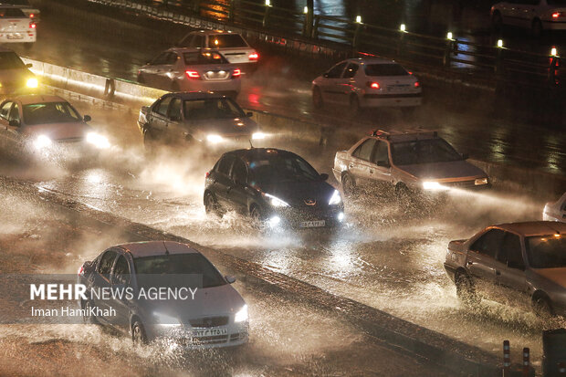 بارش شدید باران در همدان