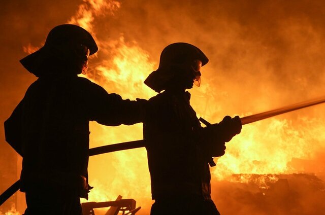 آتش‌سوزی منزل مسکونی در نیشابور ۴ مصدوم و یک فوتی داشت