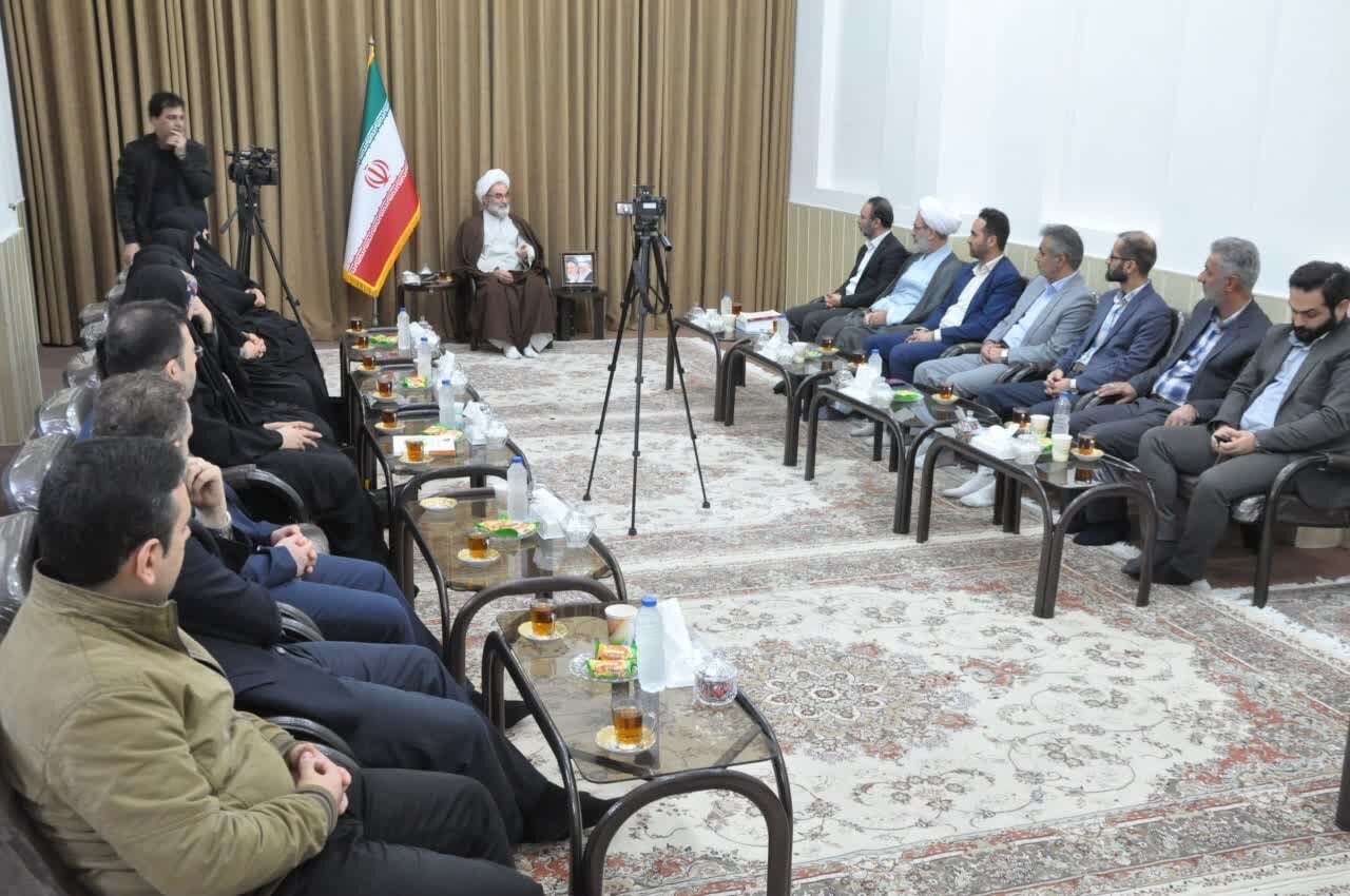 لزوم ترویج فرهنگ علم آموزی و معرفت افزایی در جامعه لزوم ترویج فرهنگ علم آموزی و معرفت افزایی در جامعه