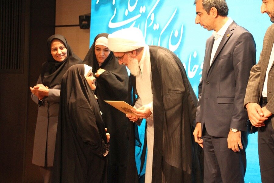 کتابداران و فعالان عرصه کتاب و کتابخوانی استان بوشهر معرفی شدند