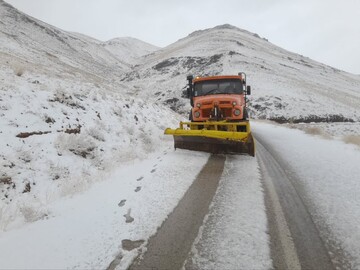 ۱۲۰ کیلومتر از راه‌های استان مرکزی برف روبی شد