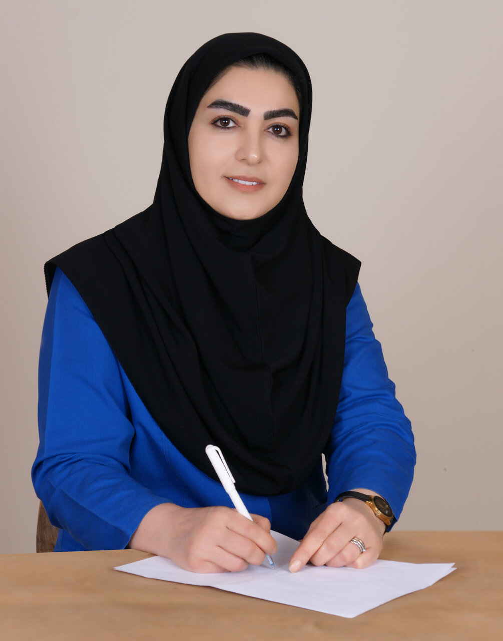 پرستاری تقویم نمیشناسد / هنر نقاشی لبخند بر بوم دردها