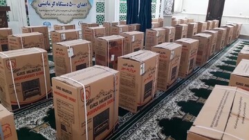 ۵۰۰ دستگاه بخاری به نیازمندان بجنورد اهدا شد