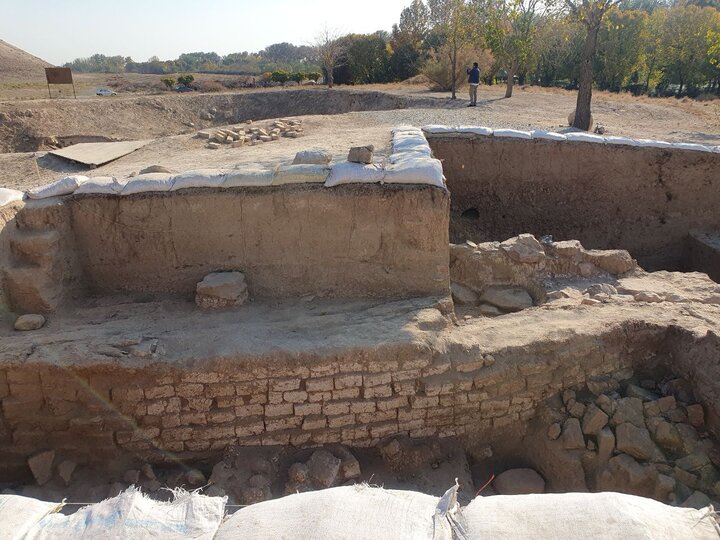 آیا تاریخ معماری دوشان تپه ازبکی به دوره هخامنشی برگشت