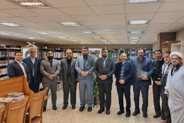 ۱۰ هزار جلد کتاب به زندانهای استان فارس اهدا شد ۱۰ هزار جلد کتاب به زندانهای استان فارس اهدا شد