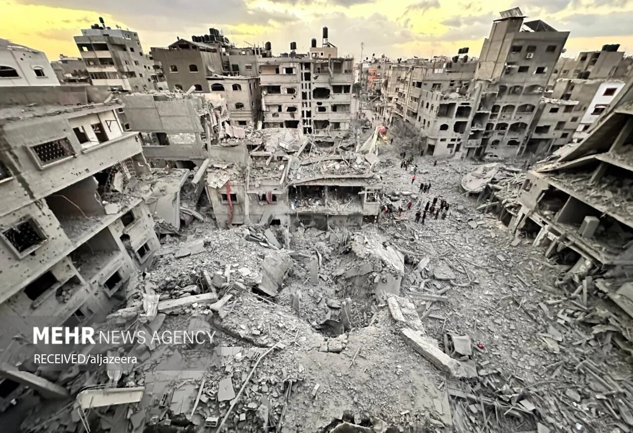 دچار شوک شدن یک کودک فلسطینی بر اثر بمباران شدید غزه
