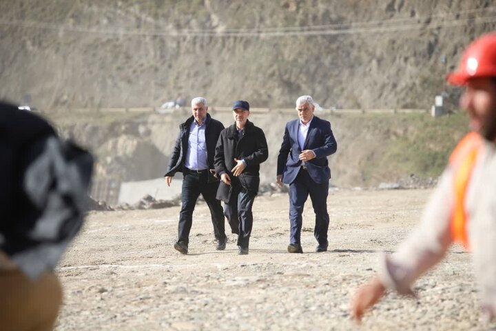 وزیر نیرو از آخرین وضعیت «سد پلرود» رودسر بازدید کرد
