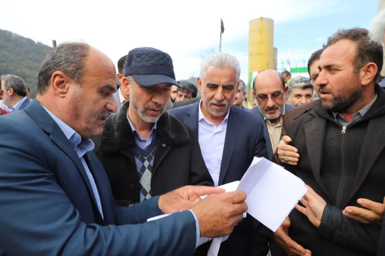 وزیر نیرو از آخرین وضعیت «سد پلرود» رودسر بازدید کرد وزیر نیرو از آخرین وضعیت «سد پلرود» رودسر بازدید کرد