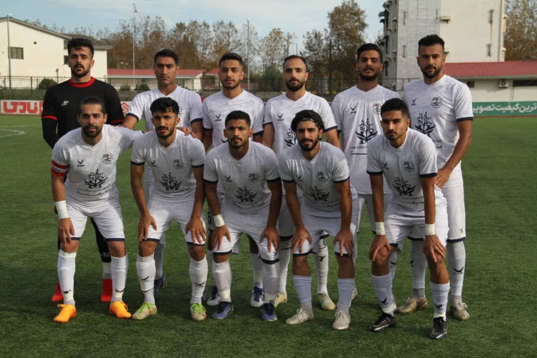 شهرداری آستارا با یک گل فرصت صدرنشینی را از خیبر گرفت شهرداری آستارا با یک گل فرصت صدرنشینی را از خیبر گرفت