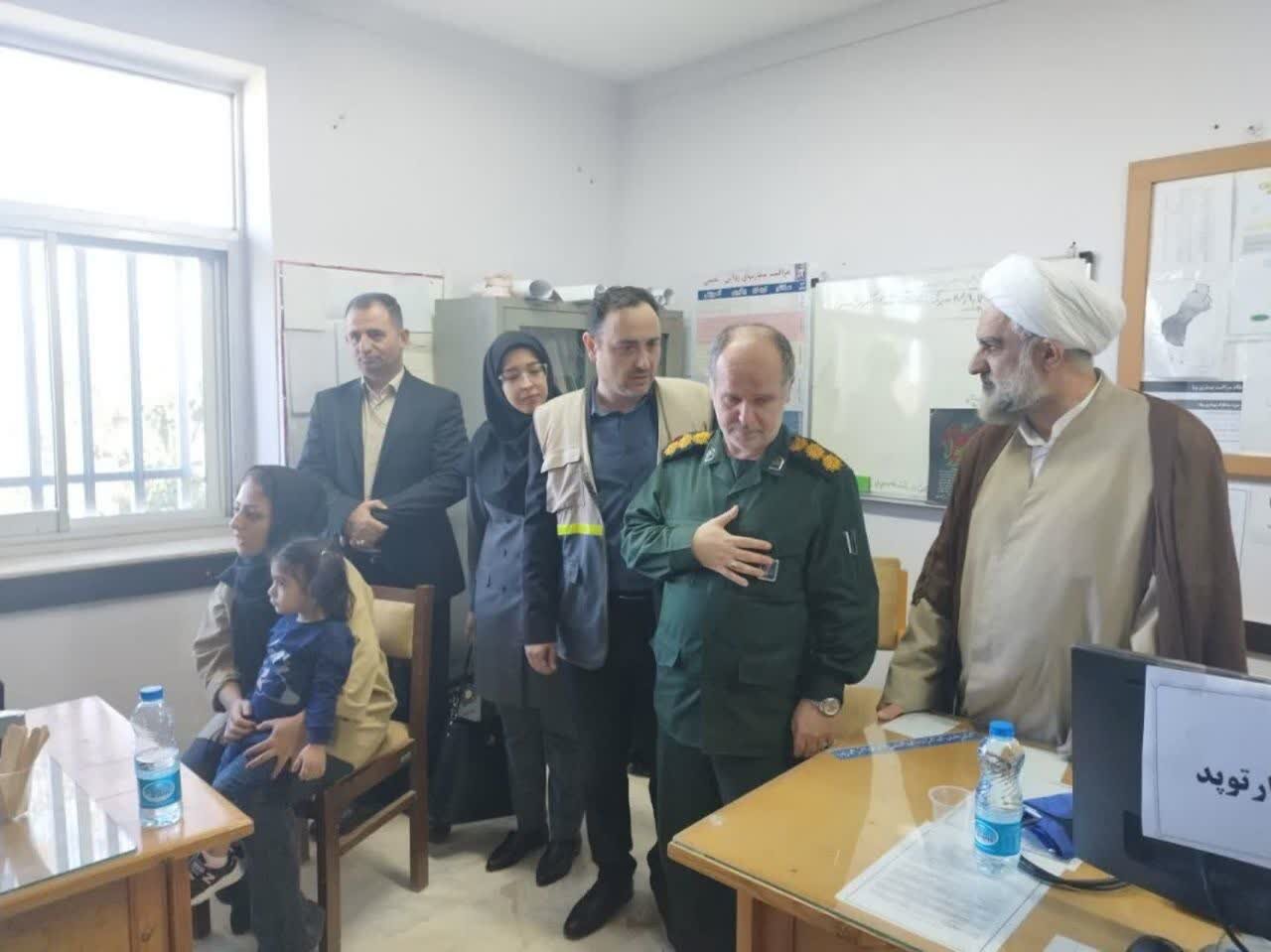 ویزیت رایگان ۱۰۳ بیمار در روستای حاجی آباد املش ویزیت رایگان ۱۰۳ بیمار در روستای حاجی آباد املش