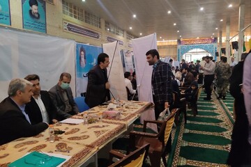 میز خدمت ۴۰ دستگاه اجرایی استان بوشهر برگزار شد