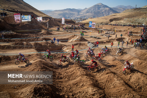 مسابقات موتورسواری اندرو چند جانبه _ قزوین