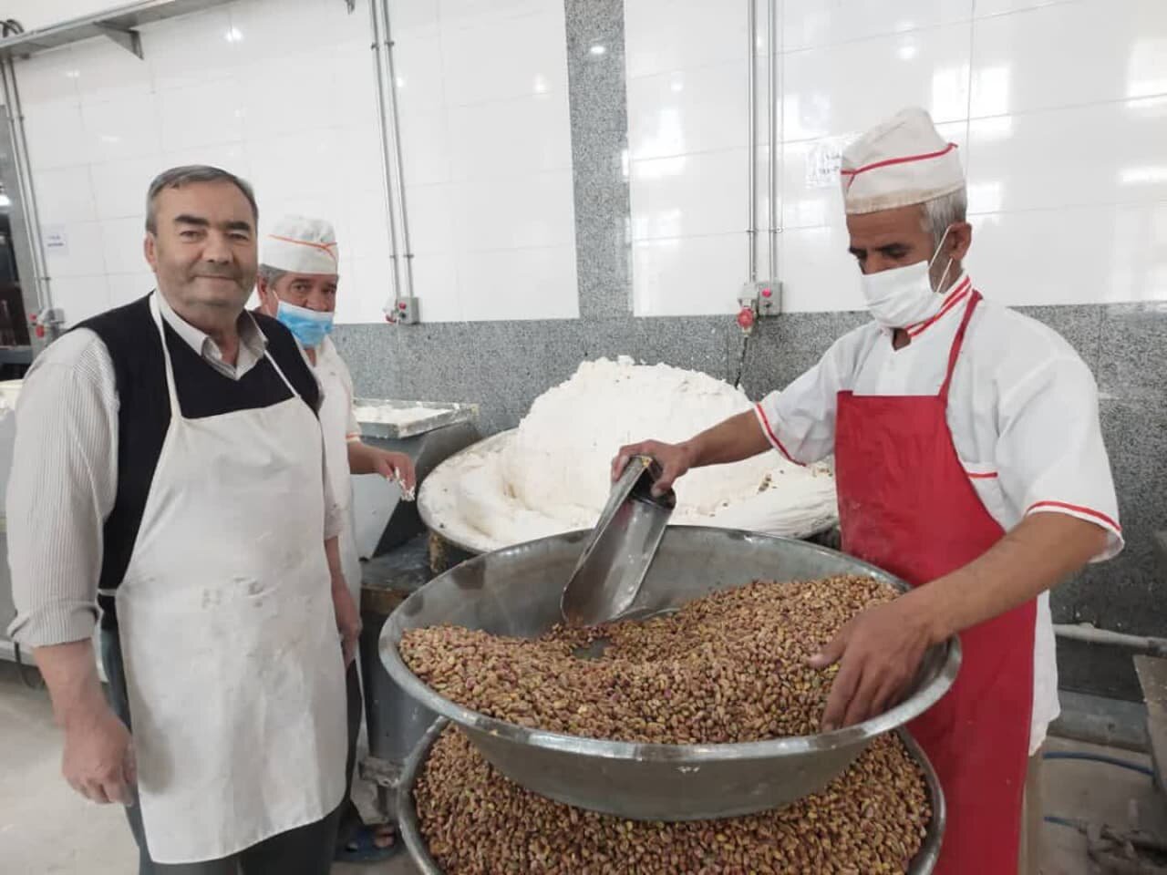 دومینوی رکود کارگاههای تولید گز در بلداجی