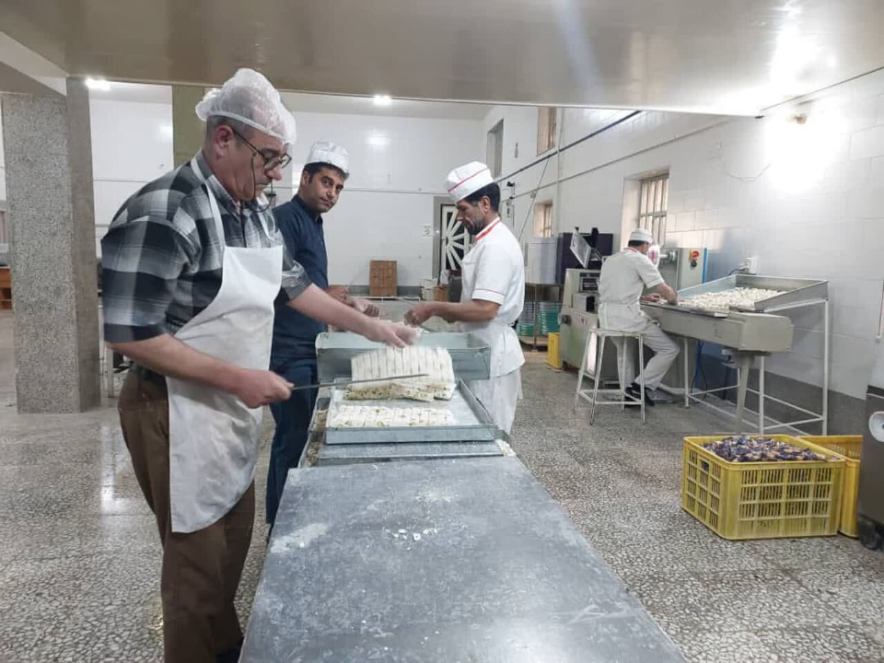 دومینوی رکود کارگاههای تولید گز در بلداجی