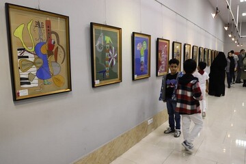 نقاشان کوچک ارومیه آثار خود را به نمایش گذاشتند
