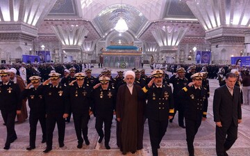 Iran Navy staff renew allegiance to ideals of Islamic Rev.