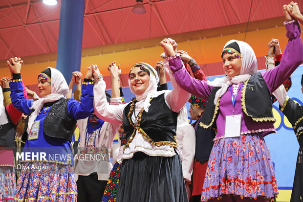 İran Halkları Kültürü Festivali sona erdi