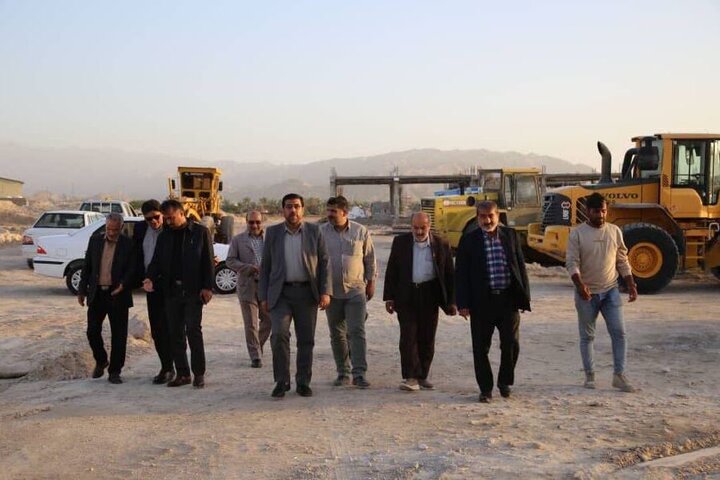 ۴۵۰ هکتار زمین به شهرها و روستاهای تنگستان الحاق شد ۴۵۰ هکتار زمین به شهرها و روستاهای تنگستان الحاق شد
