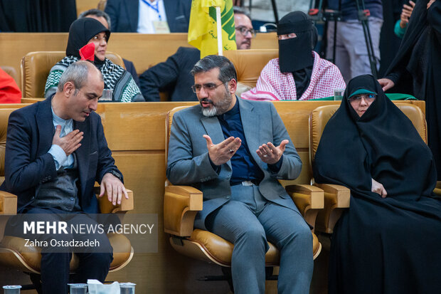 محمدمهدی اسماعیلی وزیر فرهنگ و ارشاد اسلامی در همایش بین المللی"اشک مریم" حضور دارد 