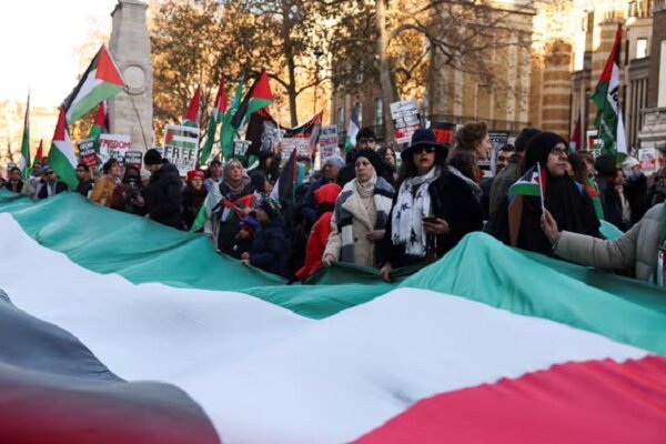 Massive pro-Palestine march again held in London 
