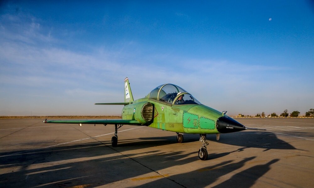 التحليق الناجح لأول طائرة تدريب إيرانية بالكامل... إليك مايجب معرفته عن النفاثة "ياسين"