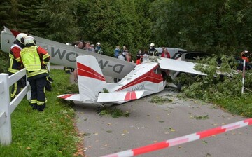 Small plane crash in Austria kills 4