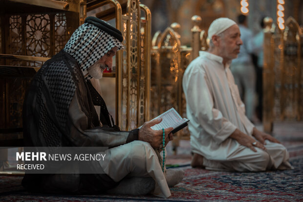 Imam Hussein shrine on eve of Hazrat Zahra martyrdom anniv.
