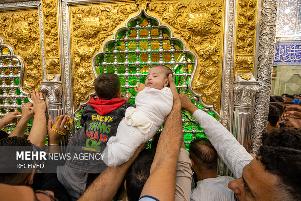 Imam Hussein shrine on eve of Hazrat Zahra martyrdom anniv.
