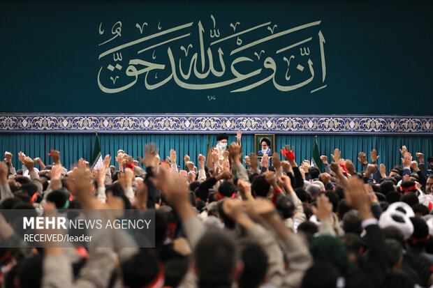 دیدار هزاران نفر از بسیجیان با رهبر معظم انقلاب اسلامی