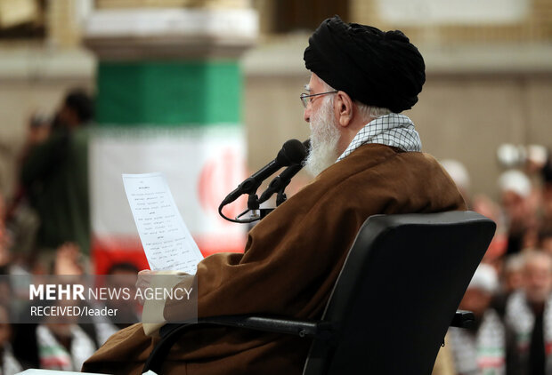 دیدار هزاران نفر از بسیجیان با رهبر معظم انقلاب اسلامی