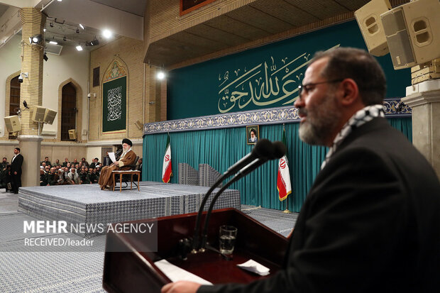 دیدار هزاران نفر از بسیجیان با رهبر معظم انقلاب اسلامی