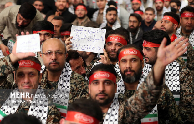 دیدار هزاران نفر از بسیجیان با رهبر معظم انقلاب اسلامی