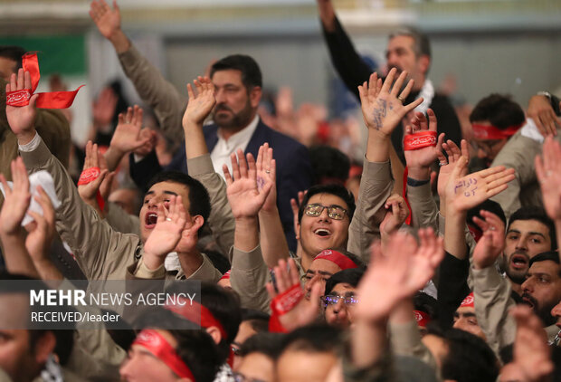 دیدار هزاران نفر از بسیجیان با رهبر معظم انقلاب اسلامی