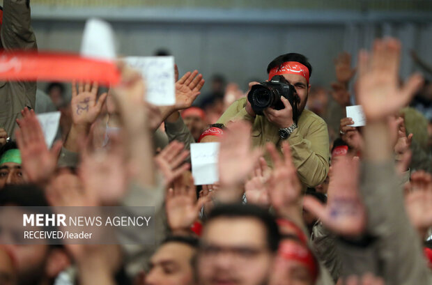 دیدار هزاران نفر از بسیجیان با رهبر معظم انقلاب اسلامی