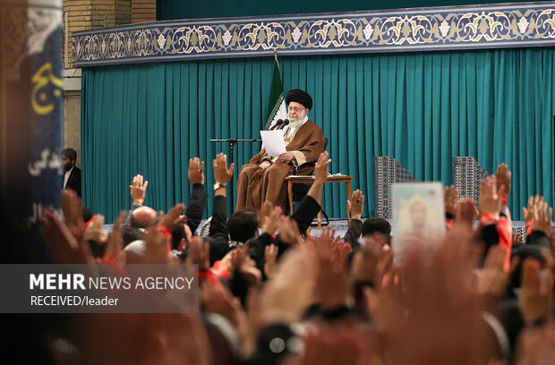 دیدار هزاران نفر از بسیجیان با رهبر معظم انقلاب اسلامی