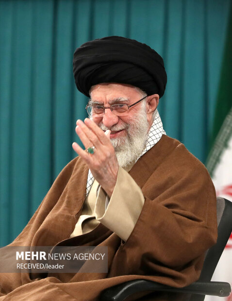 دیدار هزاران نفر از بسیجیان با رهبر معظم انقلاب اسلامی