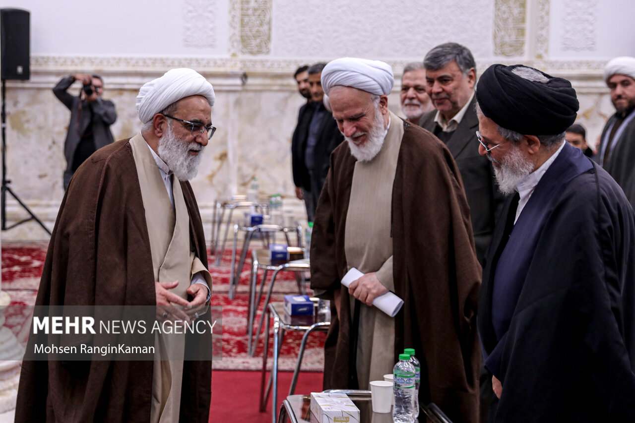 مرحوم آیت الله سیدرضا صدر مصداق بارز جهاد تبیین رسالات الهیه بود