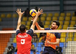مسابقه تیم های والیبال فولادایرانیان سیرجان و نیان الکترونیک مشهد