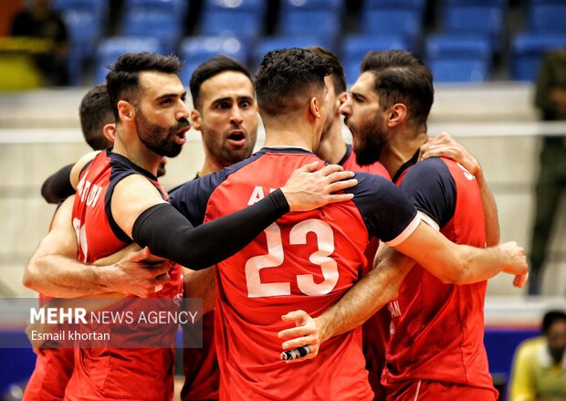 سوپر لیگ والیبال ایران فولاد ایرانیان سیرجان سه نیان الکترونیک مشهد دو