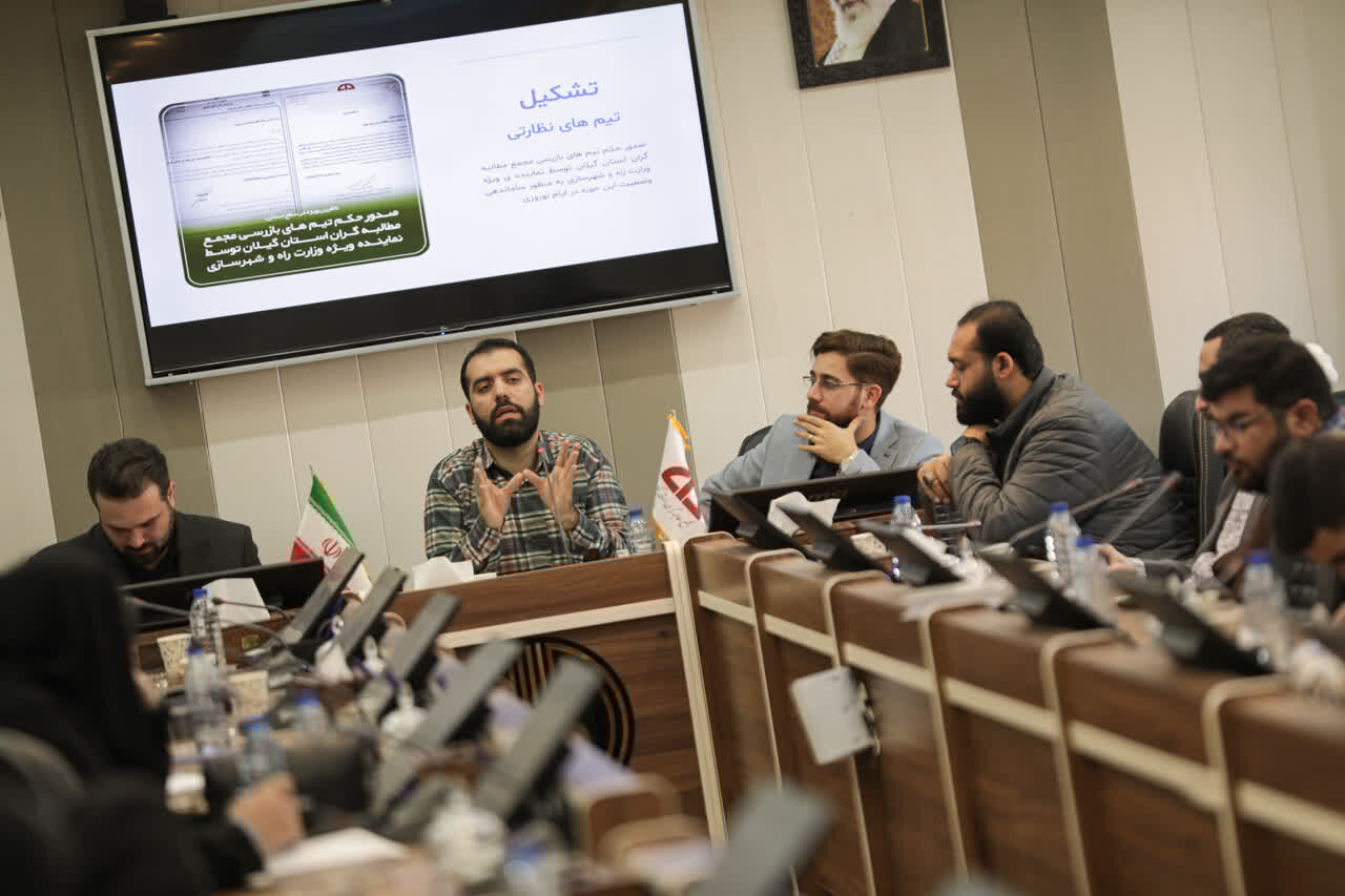 مطالبه گری در کنار امیدآفرینی مورد تأکید است مطالبه گری در کنار امیدآفرینی مورد تأکید است