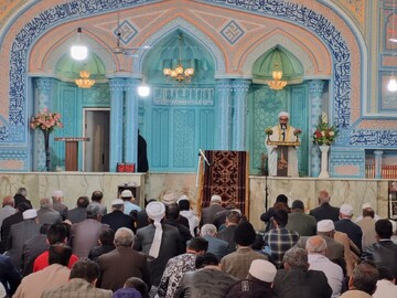 مجاهد واقعی در همه کارهای خود جهادی عمل می کند