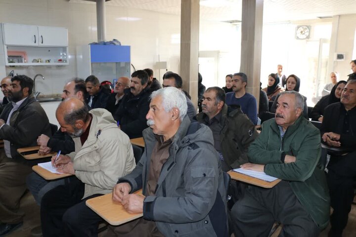 برگزاری نخستین تور آموزشی ترویجی روز جهانی خاک در کردستان