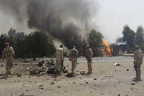 At least 10 killed in Iraq roadside bomb attack