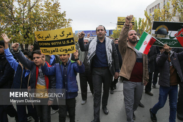 مسيرة حاشدة لأهالي مدينة طهران دعماً للشعب الفلسطيني المظلوم