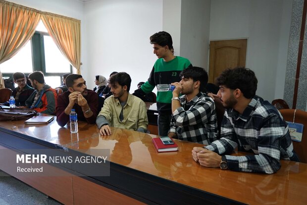 برگزاری دوره آموزشی عکاسی دانشجویی در همدان