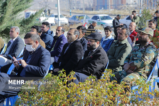 مراسم کاشت یک میلیارد نهال در شهرک گلستان بجنورد