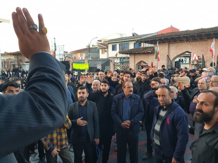 رشتوندان از سبزه میدان تا مزار میرزا کوچک پیاده روی کردند