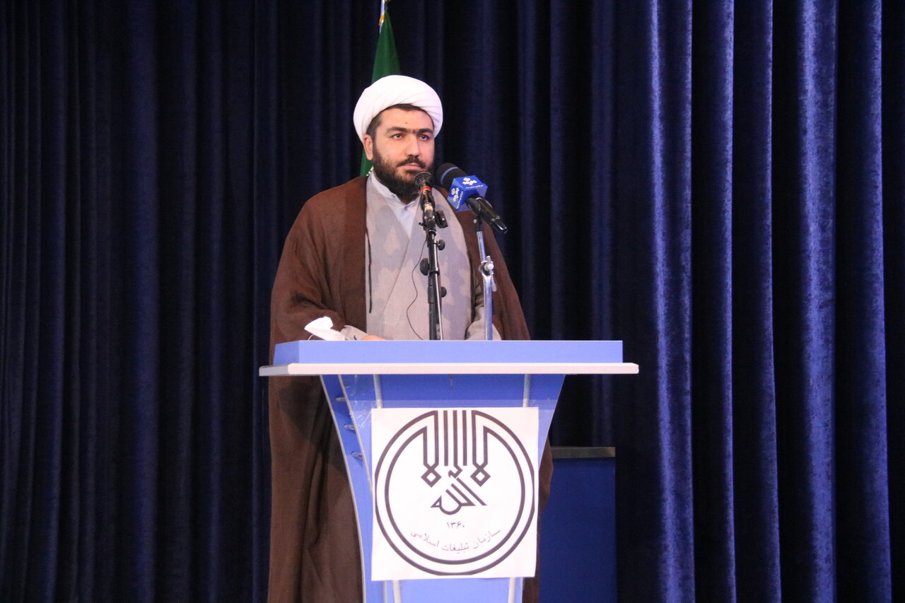 زندگی با آیهها طرحی برای تربیت کنشگران عرصه جهاد تبیین