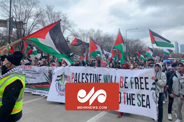 راهپیمایی در خیابان‌های شیکاگو؛ نسل کشی در غزه را متوقف کنید
