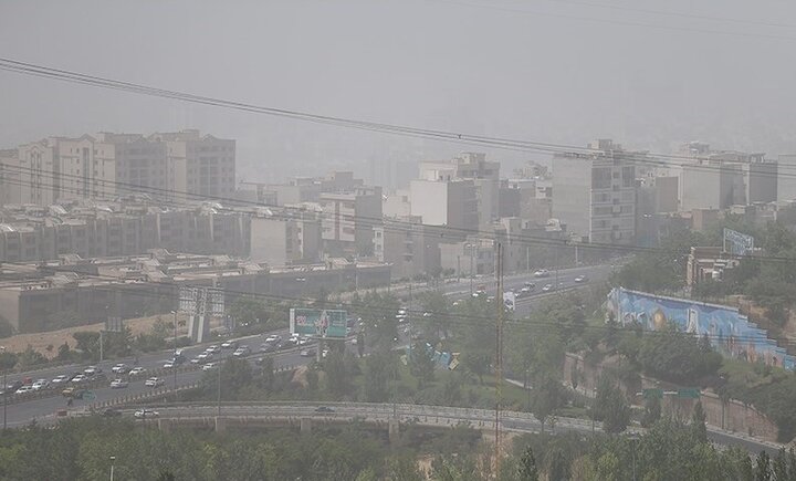 - آلودگی هوای تهران نتیجه غفلت از توسعه صحیح شهر سازی